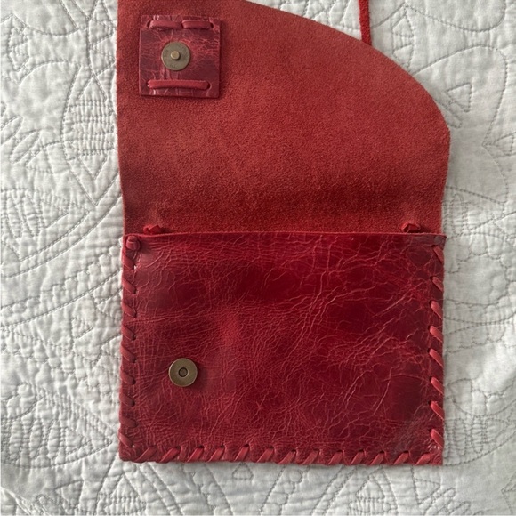 Red Leather Crossbody Bag bundle with Free Crumpler bag . - Picture 8 of 16